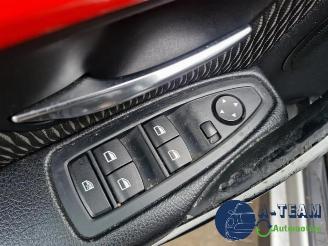 BMW 3-serie 3 serie (F30), Sedan, 2011 / 2018 320d 2.0 16V picture 25