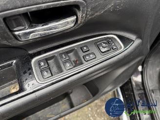 Mitsubishi Outlander Outlander (GF/GG), SUV, 2012 / 2022 2.0 16V PHEV 4x4 picture 19