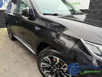 Mitsubishi Outlander Outlander (GF/GG), SUV, 2012 / 2022 2.0 16V PHEV 4x4 picture 33