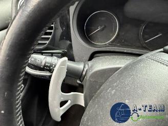 Mitsubishi Outlander Outlander (GF/GG), SUV, 2012 / 2022 2.0 16V PHEV 4x4 picture 21