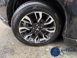 Mitsubishi Outlander Outlander (GF/GG), SUV, 2012 / 2022 2.0 16V PHEV 4x4 picture 14