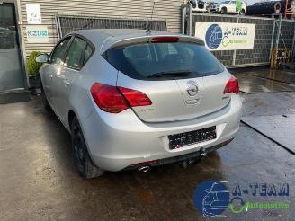 Opel Astra Astra J (PC6/PD6/PE6/PF6), Hatchback 5-drs, 2009 / 2015 1.4 Turbo 16V picture 3