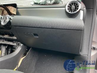 Mercedes Cla-klasse CLA (118.3), Sedan, 2019 1.3 CLA-200 Turbo 16V picture 34