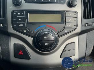 Hyundai I-30 i30 Crosswagon (WWH), Combi, 2007 / 2012 1.4 CVVT 16V picture 24