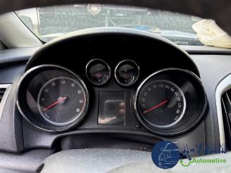 Opel Astra Astra J Sports Tourer (PD8/PE8/PF8), Combi, 2010 / 2015 1.4 Turbo 16V picture 19