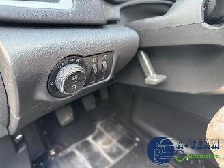 Opel Astra Astra J Sports Tourer (PD8/PE8/PF8), Combi, 2010 / 2015 1.4 Turbo 16V picture 17