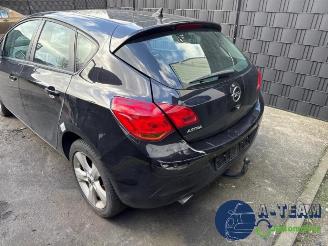 Opel Astra Astra J Sports Tourer (PD8/PE8/PF8), Combi, 2010 / 2015 1.4 Turbo 16V picture 6