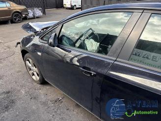 Opel Astra Astra J Sports Tourer (PD8/PE8/PF8), Combi, 2010 / 2015 1.4 Turbo 16V picture 32