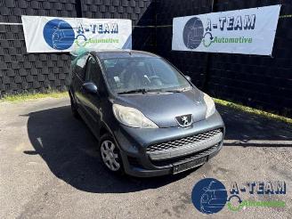 Vrakbiler auto Peugeot 107 107, Hatchback, 2005 / 2014 1.0 12V 2010/7