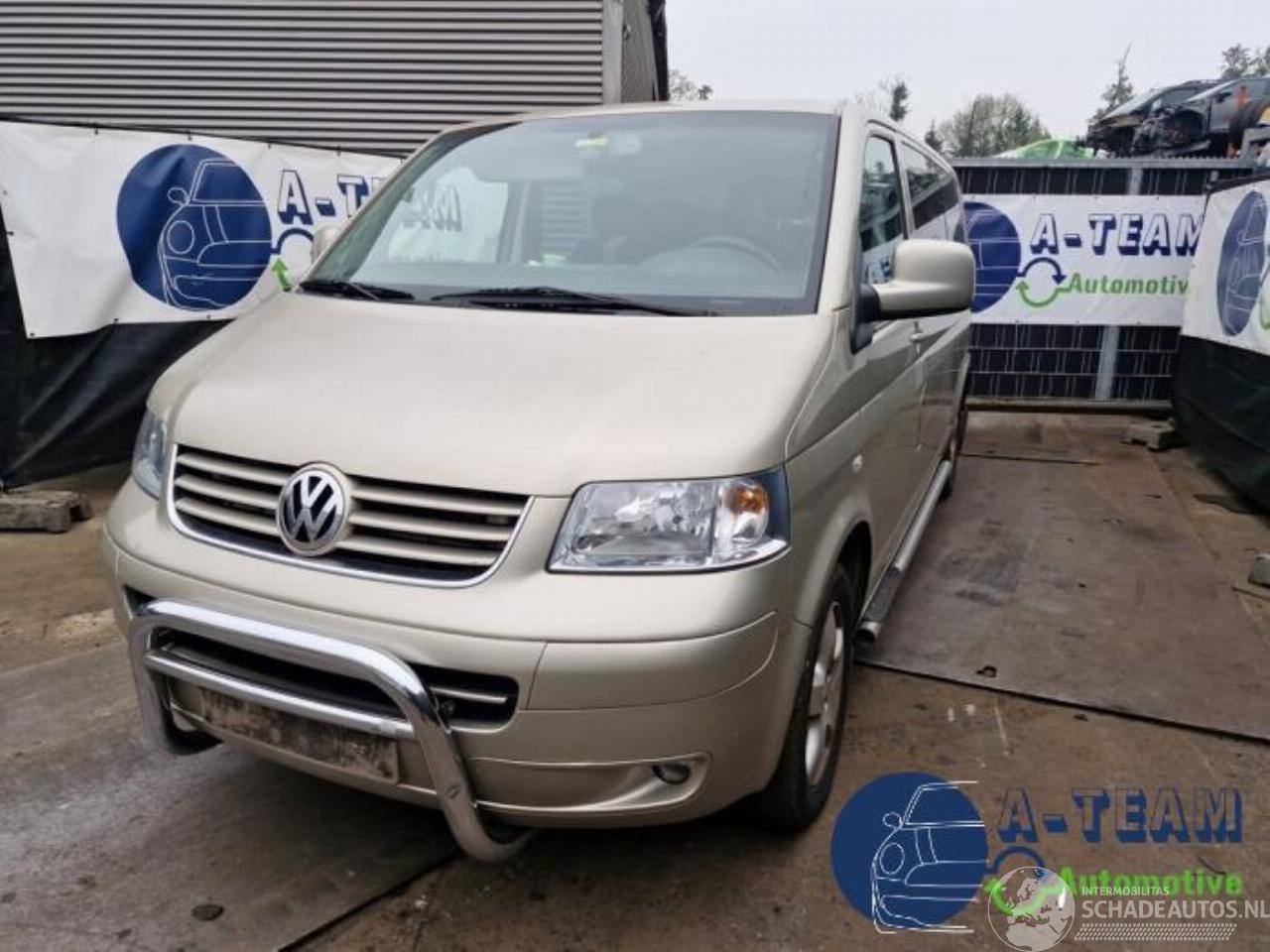 Volkswagen Transporter Transporter T5, Van, 2003 / 2015 2.5 TDi