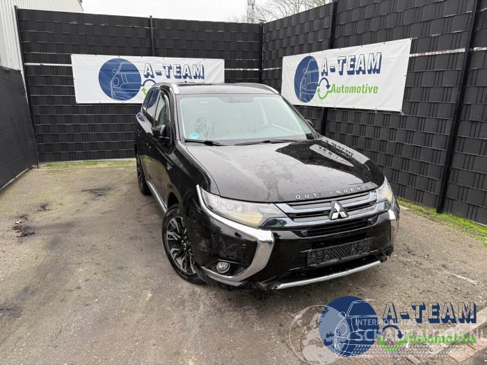 Mitsubishi Outlander Outlander (GF/GG), SUV, 2012 / 2022 2.0 16V PHEV 4x4