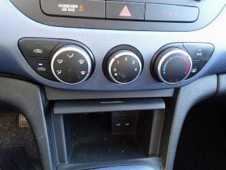 Hyundai I-10 i10 (B5), Hatchback, 2013 / 2019 1.0 12V picture 13