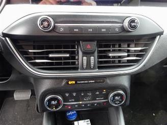 Ford Focus Focus 4, Hatchback, 2018 1.0 Ti-VCT EcoBoost 12V 125 picture 16