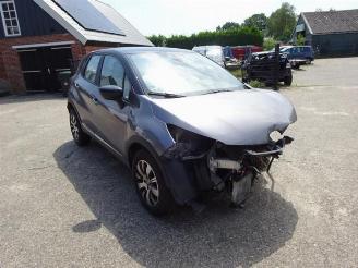 Vrakbiler auto Renault Captur Captur (2R), SUV, 2013 0.9 Energy TCE 12V 2017/10