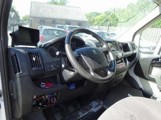 Peugeot Boxer Boxer (U9), Van, 2006 3.0 HDi 175 Euro 5 picture 11