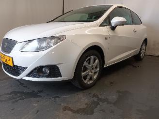 Seat Ibiza Ibiza IV (6J5) Hatchback 5-drs 1.2 TDI Ecomotive (CFWA) [55kW]  (06-20=
10/03-2012) picture 4