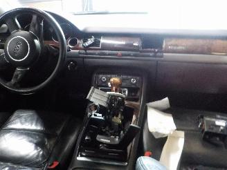 Audi A8 A8 (D3) Sedan 3.7 V8 40V Quattro (BFL) [206kW]  (10-2002/05-2006) picture 5