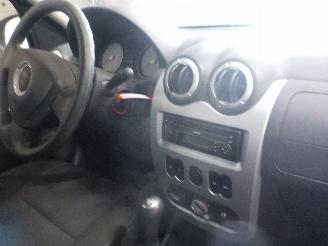 Dacia Sandero Sandero I (BS) Hatchback 1.2 16V (D4F-732(D4F-F7)) [55kW]  (11-2008/12=
-2012) picture 6
