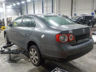 Volkswagen Jetta Jetta III (1K2) Sedan 2.0 FSI 16V (BVY(Euro 4)) [110kW]  (08-2005/10-2=
010) picture 4