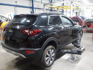 Kia Stonic Stonic (YB) SUV 1.0i T-GDi 12V Eco-Dynamics+ (G3LF) [74kW]  (01-2021/.=
=2E.) picture 3