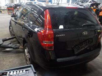 Kia Cee d Cee'd Sporty Wagon (EDF) Combi 1.6 CVVT 16V (G4FC) [92kW]  (06-2009/12=
-2012) picture 4