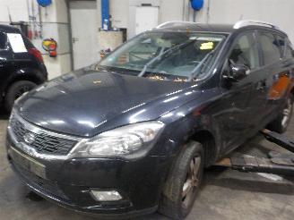 Vrakbiler auto Kia Cee d Cee'd Sporty Wagon (EDF) Combi 1.6 CVVT 16V (G4FC) [92kW]  (06-2009/12=
-2012) 2012/0