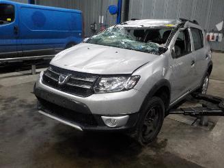 Uttjänta bilar auto Dacia Sandero Sandero II Hatchback 0.9 TCE 12V (H4B-400(H4B-A4)) [66kW]  (10-2012/..=
=2E) 2013/6