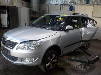 Vrakbiler auto Skoda Fabia Fabia II Combi Combi 5-drs 1.2 TDI 12V Greenline (CFWA) [55kW]  (05-20=
10/12-2014) 2011/2