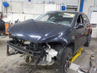 Auto da rottamare Volkswagen Polo Polo VI (AW1) Hatchback 5-drs 1.0 TSI 12V (DKLA) [70kW]  (06-2017/...)= 2019/3