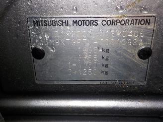 Mitsubishi Outlander Outlander (GF/GG) SUV 2.0 16V 4x2 (4J11) [110kW]  (08-2012/...) picture 6