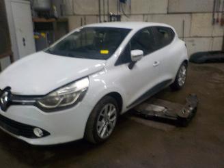 Uttjänta bilar auto Renault Clio Clio IV (5R) Hatchback 1.5 dCi 75 FAP (K9K-612(K9K-C6)) [55kW]  (11-20=
12/...) 2013