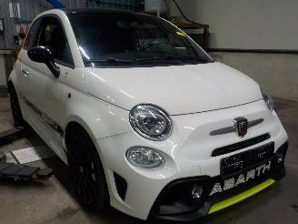 Abarth  500/595/695 Hatchback 1.4 T-Jet 16V 695 (312.A.1000) [140kW]  (08-2008=
/...) picture 2