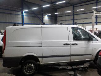 Mercedes Vito Vito (639.6) Van 2.2 116 CDI 16V Euro 5 (OM651.940) [120kW]  (09-2010/=
=2E..) picture 3