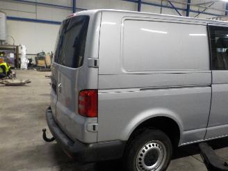 Volkswagen Transporter Transporter T6 Van 2.0 TDI 150 (CXHA) [110kW]  (04-2015/...) picture 3
