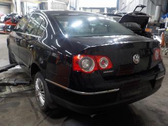 Volkswagen Passat Passat (3C2) Sedan 2.0 FSI 16V (BVY) [110kW]  (03-2005/07-2010) picture 4