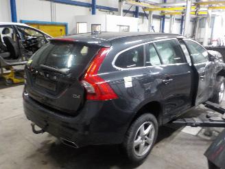 Volvo V-60 V60 I (FW/GW) Combi 2.0 D4 16V (D4204T5(Euro 6)) [133kW]  (10-2013/12-=
2015) picture 3