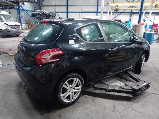 Peugeot 208 208 I (CA/CC/CK/CL) Hatchback 1.0 Vti 12V PureTech (EB0(ZMZ)) [50kW]  =
(03-2012/12-2019) picture 3