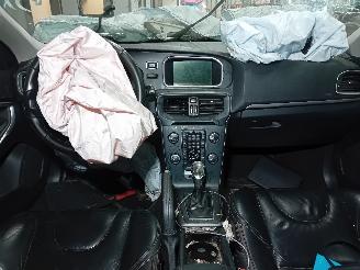 Volvo V-40 V40 (MV) Hatchback 5-drs 2.0 D3 20V (D5204T6) [110kW]  (03-2012/03-201=
5) picture 5