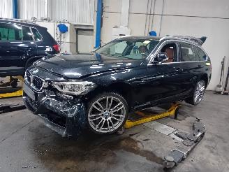 Auto da rottamare BMW 3-serie 3 serie Touring (F31) Combi 320i 2.0 16V (B48-B20A) [135kW]  (07-2015/=
06-2019) 2017