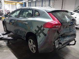 Volvo V-40 V40 (MV) Hatchback 5-drs 2.0 D4 16V (D4204T14) [140kW]  (05-2014/08-20=
19) picture 4