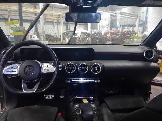 Mercedes A-klasse A Limousine (177.1) Sedan 1.3 A-200 Turbo (M282.914) [120kW]  (09-2018=
/12-2026) picture 5