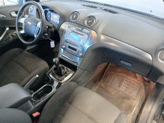 Ford Mondeo Mondeo IV Wagon Combi 2.0 16V (A0BA(Euro 5)) [107kW]  (03-2007/01-2015=
) picture 8