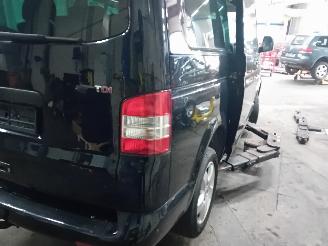 Volkswagen Multivan Multivan T5 (7E/7HC/7HF/7HM) MPV 2.5 TDi (BNZ) [96kW]  (04-2003/11-200=
9) picture 3