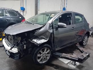 Vrakbiler auto Toyota Yaris Yaris III (P13) Hatchback 1.33 16V Dual VVT-I (1NRFE) [73kW]  (09-2011=
/09-2020) 2012/3