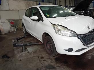 Peugeot 208 208 I (CA/CC/CK/CL) Hatchback 1.4 HDi (DV4C(8HP)) [50kW]  (03-2012/12-=
2019) picture 4