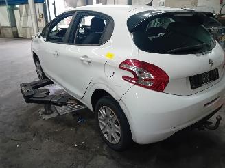 Peugeot 208 208 I (CA/CC/CK/CL) Hatchback 1.4 HDi (DV4C(8HP)) [50kW]  (03-2012/12-=
2019) picture 2