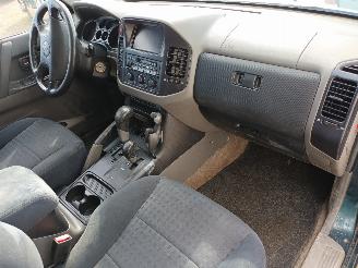 Mitsubishi Pajero Pajero Hardtop (V6/7) Terreinwagen 3.2 DI-D 16V (4M41) [121kW]  (04-20=
00/12-2006) picture 15