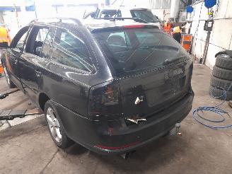 Skoda Octavia Octavia Combi (1Z5) Combi 5-drs 2.0 Turbo FSI 16V RS (BWA) [147kW]  (1=
0-2005/02-2013) picture 4