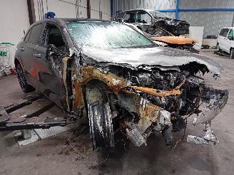 Mercedes A-klasse A (177.0) Hatchback 1.3 A-200 Turbo 16V (M282.914) [120kW]  (03-2018/1=
2-2026) picture 2