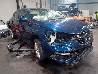 Renault Mégane Megane IV (RFBB) Hatchback 5-drs 1.2 Energy TCE 130 (H5F-408(H5F-F4)) =
[97kW]  (11-2015/...) picture 2